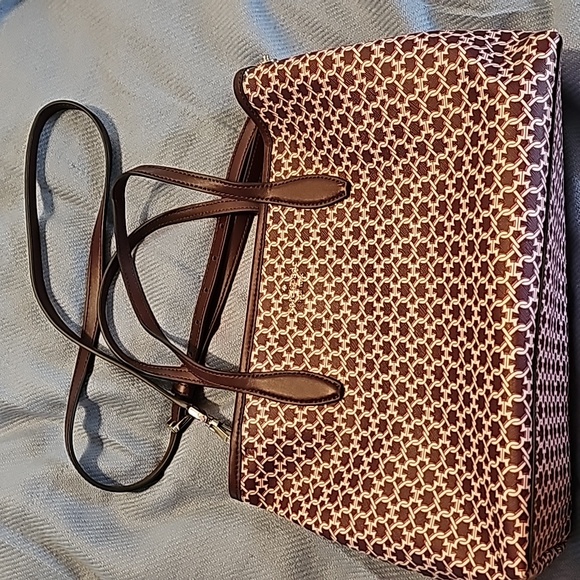 Kate Spade purse - Picture 1 of 6